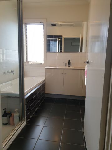 Wantirna South - Photo 2