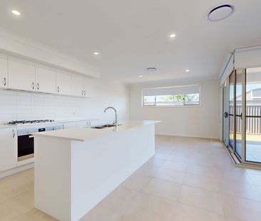 Newly Built Furnished Duplex in South Lakes - Photo 6