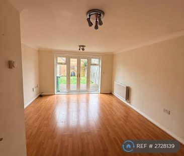 2 bedroom terraced house to rent - Photo 6