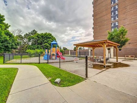 For Lease - 4 Lisa Street Unit# 1401, Brampton, Ontario - Photo 2