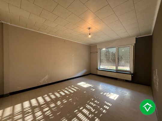 Gelijkvloerse woning met 3 slaapkamers, dubbele garage en tuin - Photo 1