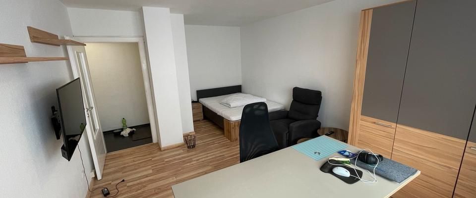 RWE Mitarbeiter aufgepasst! Sanierte 1 Zimmerwohnung nahe RWE - Photo 1