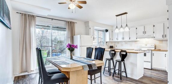 Grand appartement 5 et demi à louer à Rosemère - Photo 2