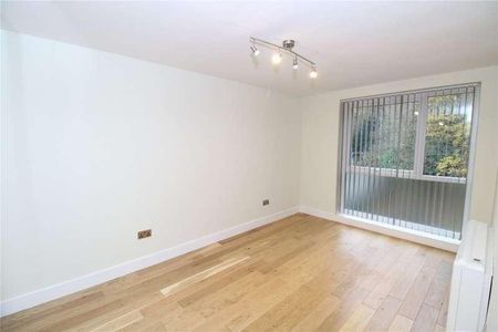 Auckland Road, London, SE19 - Photo 4