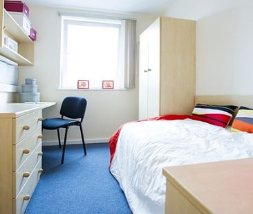 Ensuite single room in 4 bedroom student flat - Photo 2