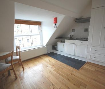Studio to rent - Photo 6