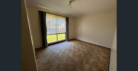 This Cozy Brick Family Home Awaits - Photo 5