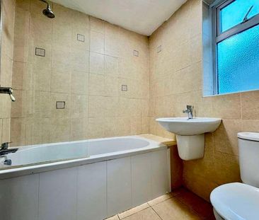 Hillfield, Monkseaton, Whitley Bay, NE25 - Photo 3