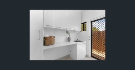 Fairfield Waters 4 Bedroom in a tucked away pocket - Photo 3