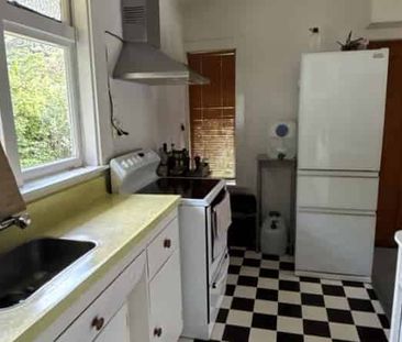 Charming 2 Bedroom + Sleepout Home in Sumner - Photo 5