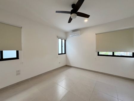 ESTRENA CÉNTRICO TOWNHOUSE CON PISCINA EN SAN ESTEBAN - Photo 2