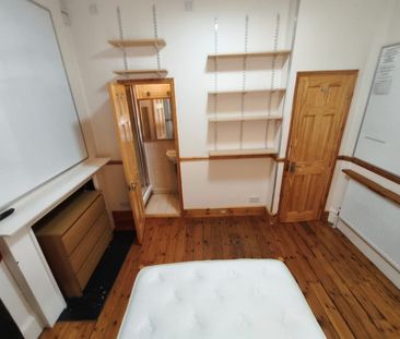 3 Bed Flat, Stanhope Gardens, N4 - Photo 1