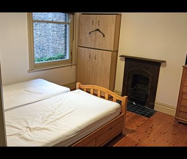 4 Bed Terraced House, Woodland Terrace, SE7 - Photo 3