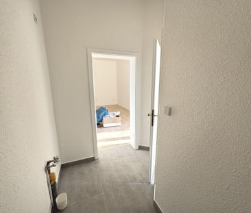 Kleine Single-Wohnung - frisch renoviert! - Photo 5