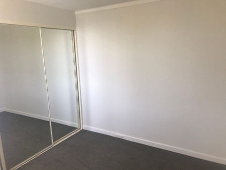 Unfurnished Apartment Overlooking the Swan River&excl; - Photo 2