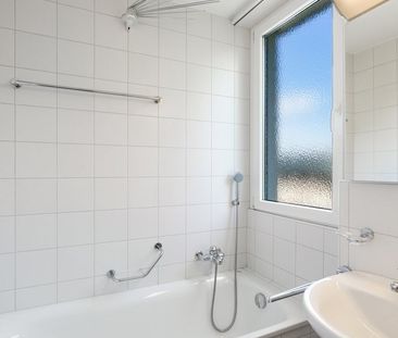 Wohnkomfort für Geniesser / E-Parkplätze vorhanden - Photo 2