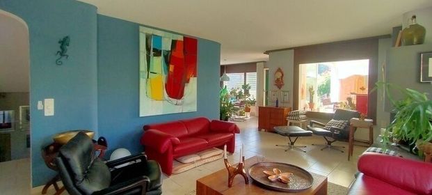 MAISON DE 4 PIÈCES À WÄDENSWIL (ZH), MEUBLÉE, TEMPORAIRE - Photo 1