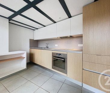 Location Appartement 2 pièces 50m² VILLEFRANCHE SUR MER 06230 - Photo 2