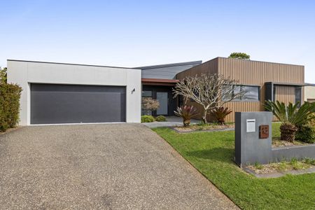 Middle Ridge Luxury! - Photo 2