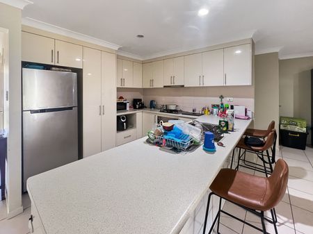 12 Riverside Crescent, 4300, Springfield Lakes Qld - Photo 4