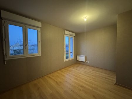 Location Appartement 3 pièces 69m² ST JEAN DE LA RUELLE 45140 - Photo 3