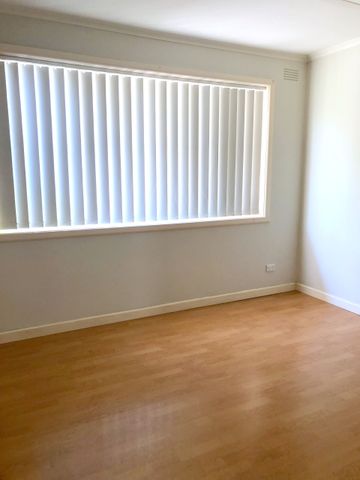 2 Bedroom Unit - Fantastic Location!! - Photo 2