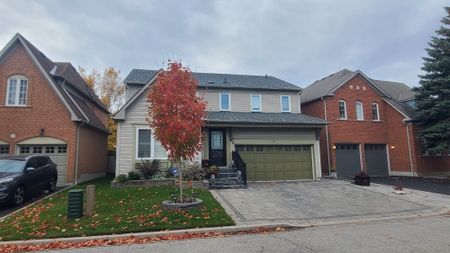 For Lease - 12 Phillpot Lane, Ajax, Ontario - Photo 2