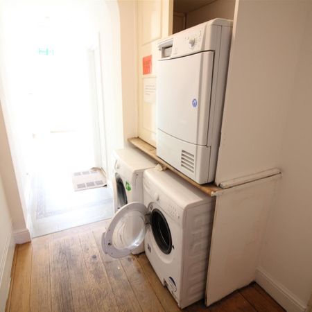 Madeley Road, Ealing - Photo 4