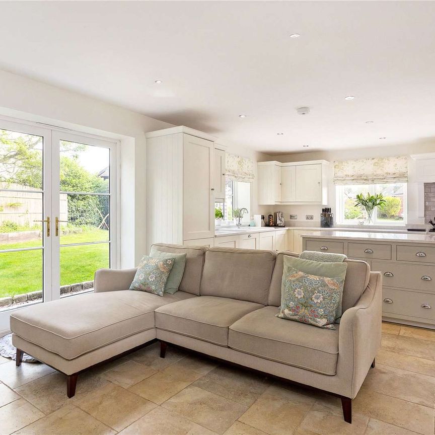 A superb high specification, energy efficient family home constructed in 2019, with wraparound garden, detached garage and wonderful views - Photo 1