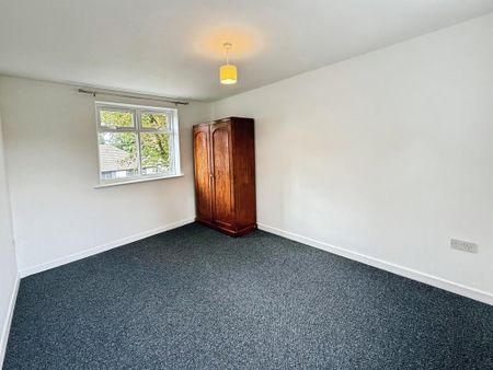 4 bedroom detached house to rent - Photo 4