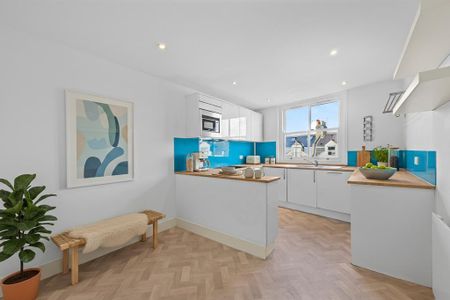 3 bedroom flat to rent - Photo 5