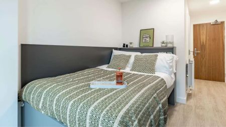 Classic 6 Bed Ensuite - Photo 5