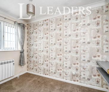 2 bedroom semi-detached house to rent - Photo 2