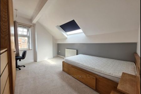 10 Bedroom House in Headingley - Photo 4