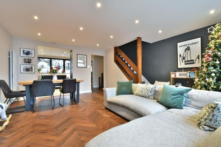 3 bedroom terraced house to rent - Photo 3