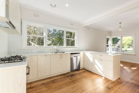 23 Caramar Avenue, Brighton East VIC 3187 - House For Rent | Domain - Photo 3