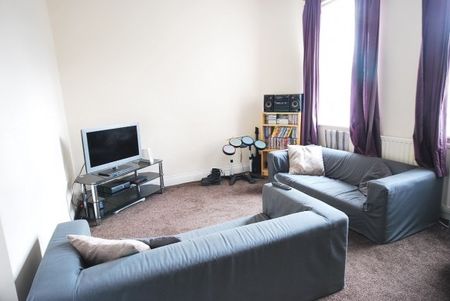 2 Bed - Mowbray Street, Heaton - Photo 2