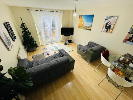 2 bedroom apartment to rent - Photo 3