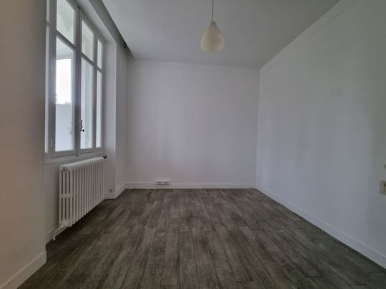 Location Appartement 4 pièces 101m² MARSEILLE 12ème - Photo 1