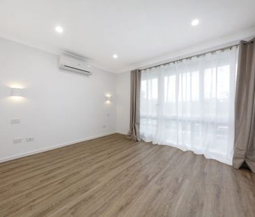 Newly Renovated Beachside Retreat Overlooking Peaceful Creek - Photo 2