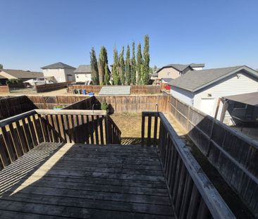 Beautiful Renovated Duplex in North Red Deer - Photo 1