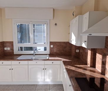 Location Appartement 4 pièces 113m² - Photo 5