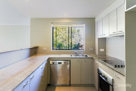 Top Floor Two-Bedroom Apartment With Parking - Photo 3