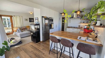 Updated Spacious Home - Photo 3