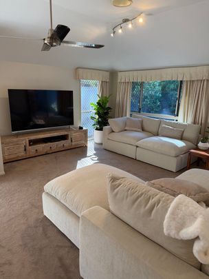 Robina - Photo 1