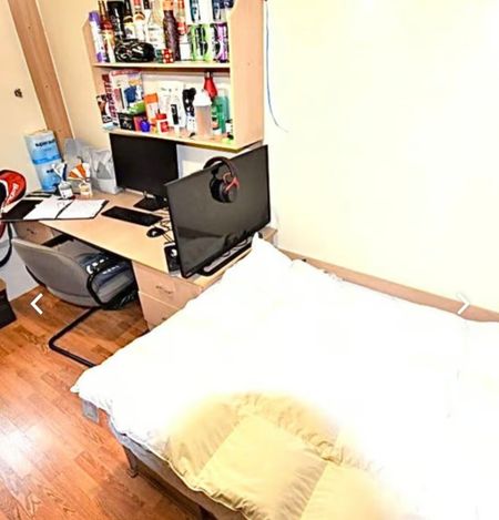 6 Bed - 11 Thornville Crescent, Hyde Park, Leeds - LS6 1JH - Student - Photo 2