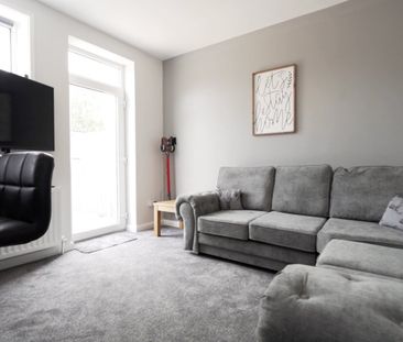 11 Emmerson Street - Photo 2