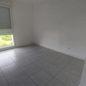 Location appartement 3 pièces - 61m² à L'isle-d'abeau (38080) - Photo 2