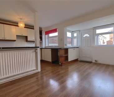 3 bedroom terraced house to rent - Photo 6