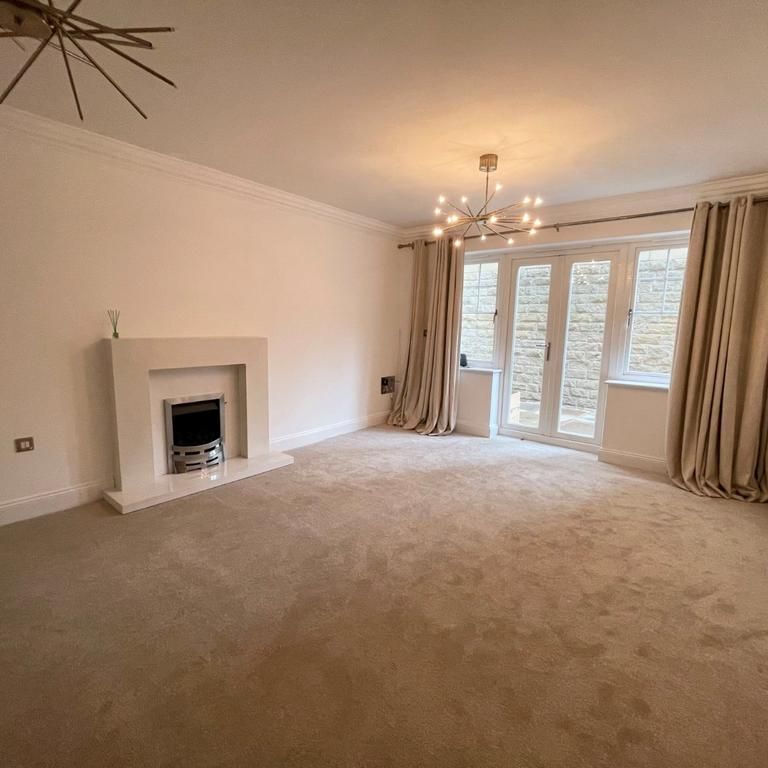 4 bedroom detached house to rent - Photo 1
